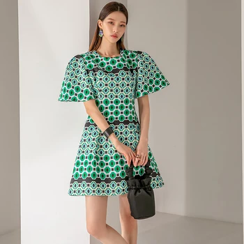2023 Лятото ново Корейското модно Темпераментное рокля на точки с принтом, Висококачествено Секси мини рокля трапецовидна форма, с кръгло деколте и изгорени ръкави