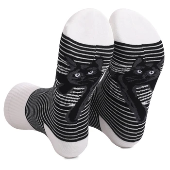 Унисекс, новост, черни чорапи в бяла ивица, чорапи носочные изделия с хубав модел котка