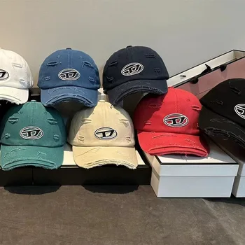 Модни универсална корейската версия на Новата творческа бейзболни шапки с бродирани букви D, Ежедневни тенденция шапка с утиным по езика, затеняющая Слънце