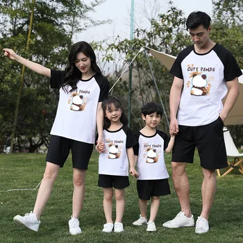 Корейски дрехи за родители и деца, тениски с хубаво шарките на Пандите, еднакви комплекти за семейство, за майки и дъщери, памучен тениска, бебешки гащеризони, потници