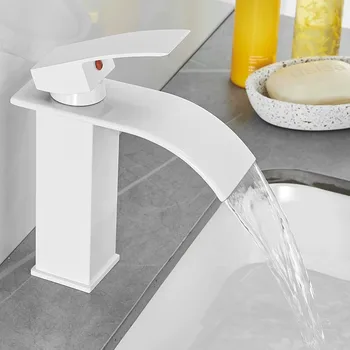 Бял смесител с водопад, Скандинавски Смесител за мивка с плосък Гърло, Модерен Минималистичен Смесител за мивка в банята, кран