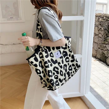 Дамска Чанта-Тоут, Нова Корейска Чанта 2023 Bolsa Голяма Леопардовая Плюшена Чанта на рамото, Ежедневни Мъжки чанти, Холщовая Чанта За Пазаруване